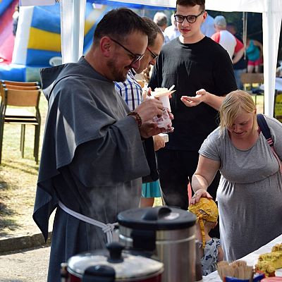 FESTYN ODPUSTOWY W OGRODACH PRZYKLASZTORNYCH - FOTOGALERIA grafika