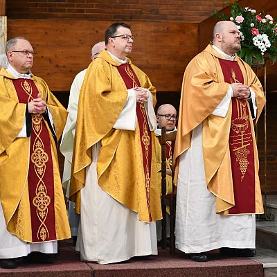 Rocznica 75 lat parafii pw Św. Krzyża w Koszalinie grafika